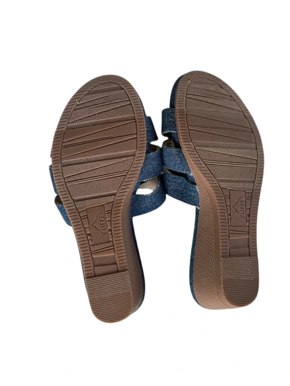 Cliffs by WHITE MOUNTAIN Denim Wedge Slide Sandals in Blue